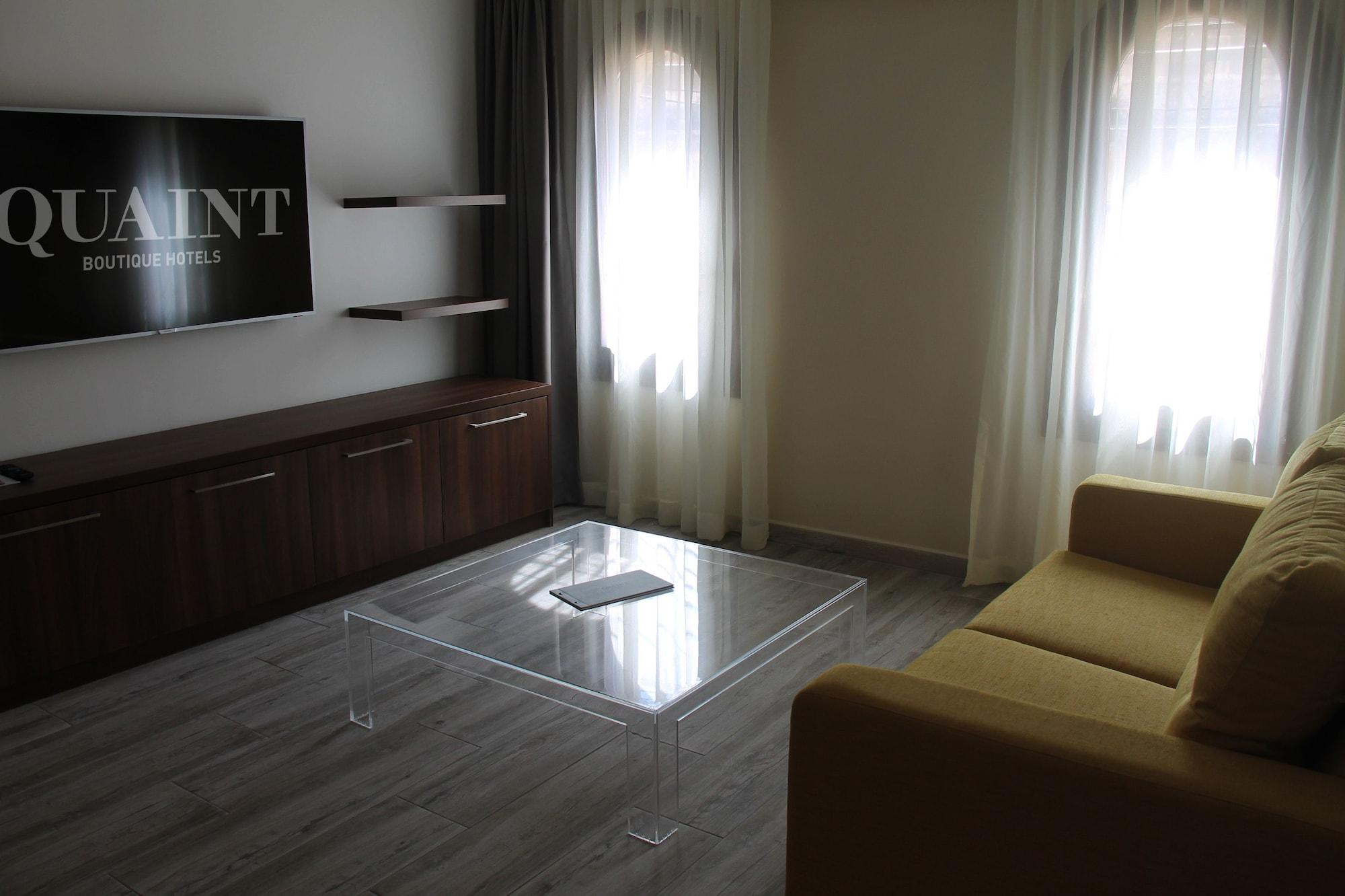 Adelphi Boutique Hotel Rabat Esterno foto