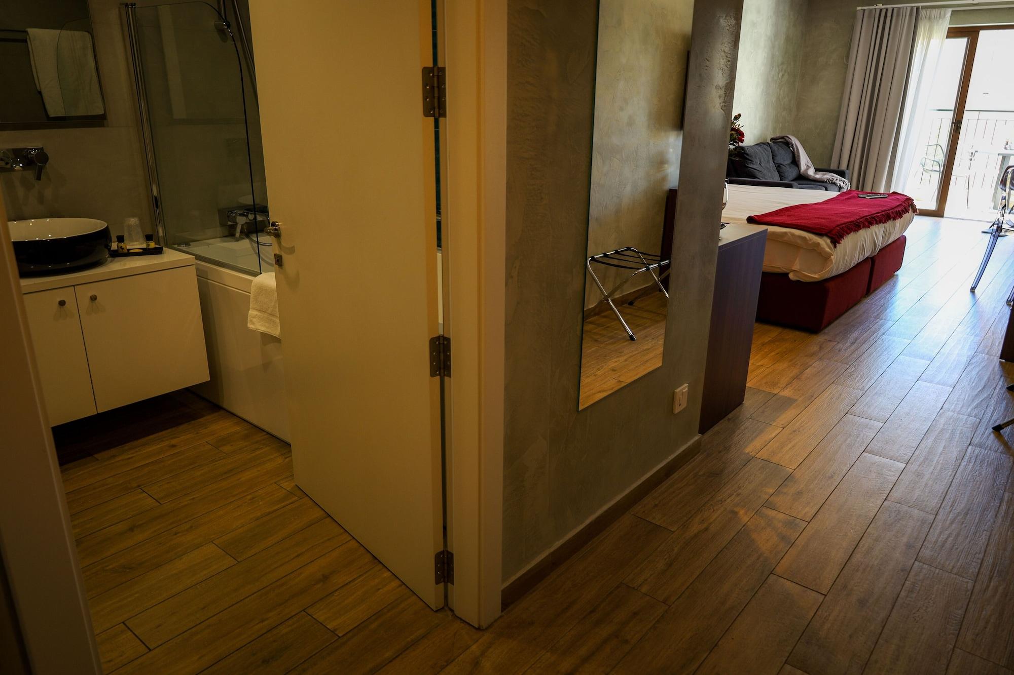 Adelphi Boutique Hotel Rabat Esterno foto
