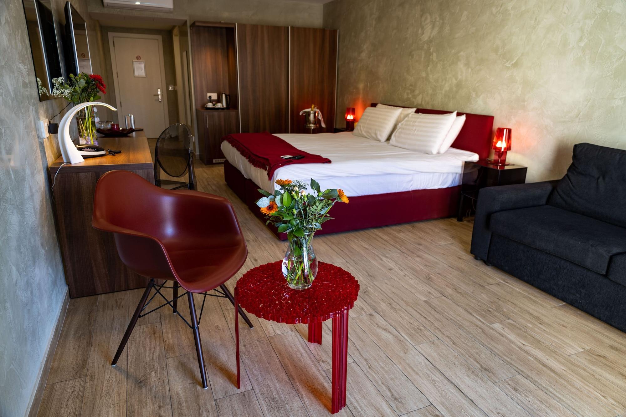 Adelphi Boutique Hotel Rabat Esterno foto