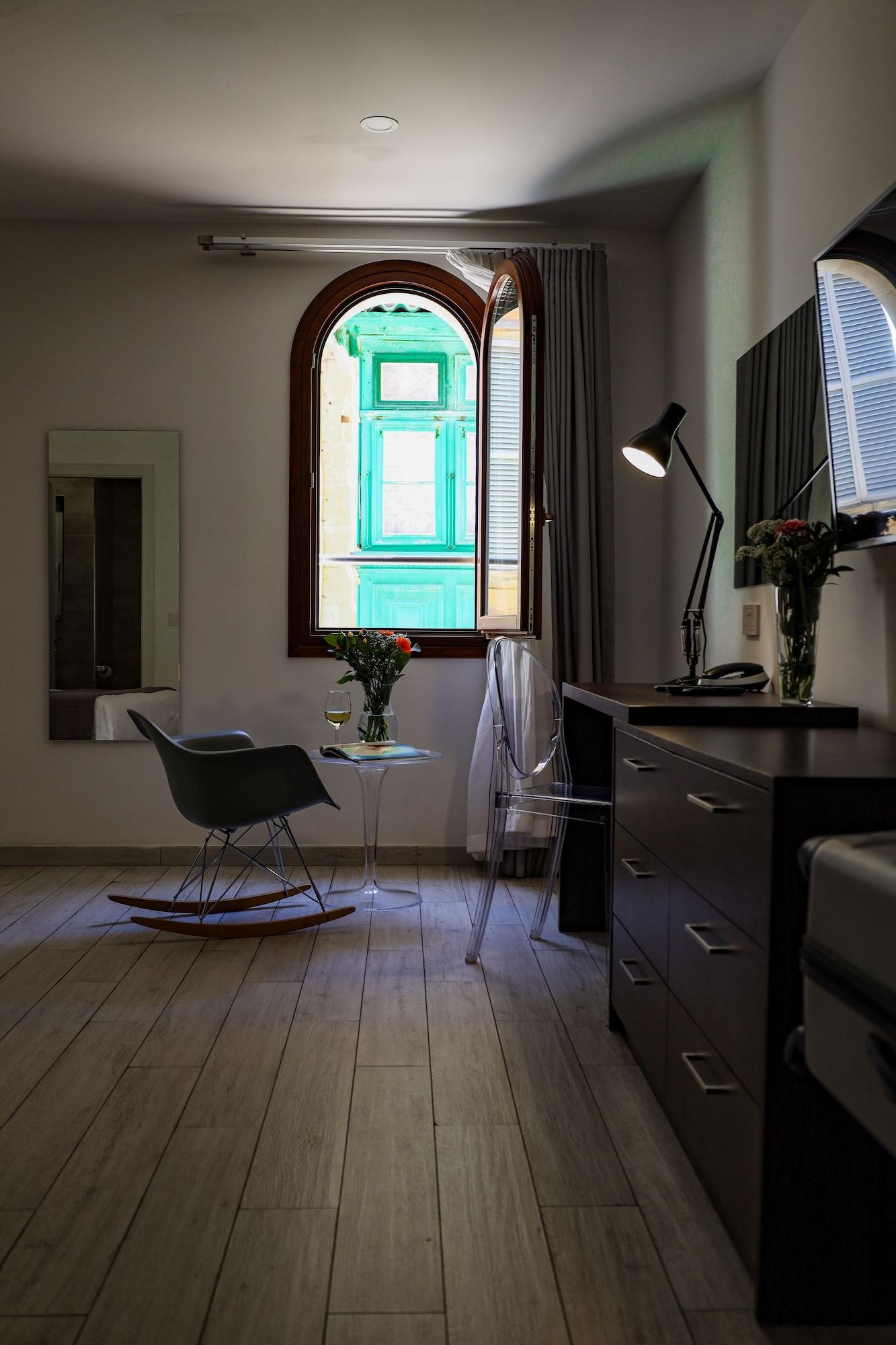 Adelphi Boutique Hotel Rabat Esterno foto